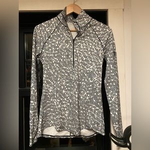 Under Armor dry fit quarter zip